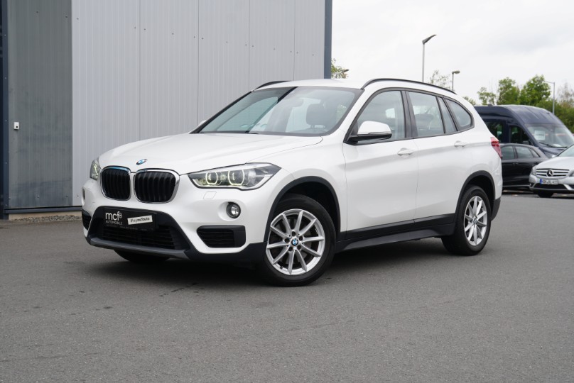 BMW X1 2.0d sDrive Advantage *Navi*AHK*PDC*LED* – Foto