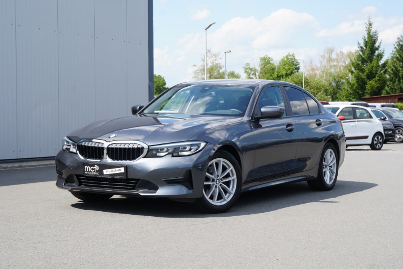 BMW 320 d Advantage Limousine *Navi*LED*Kamera* – Foto