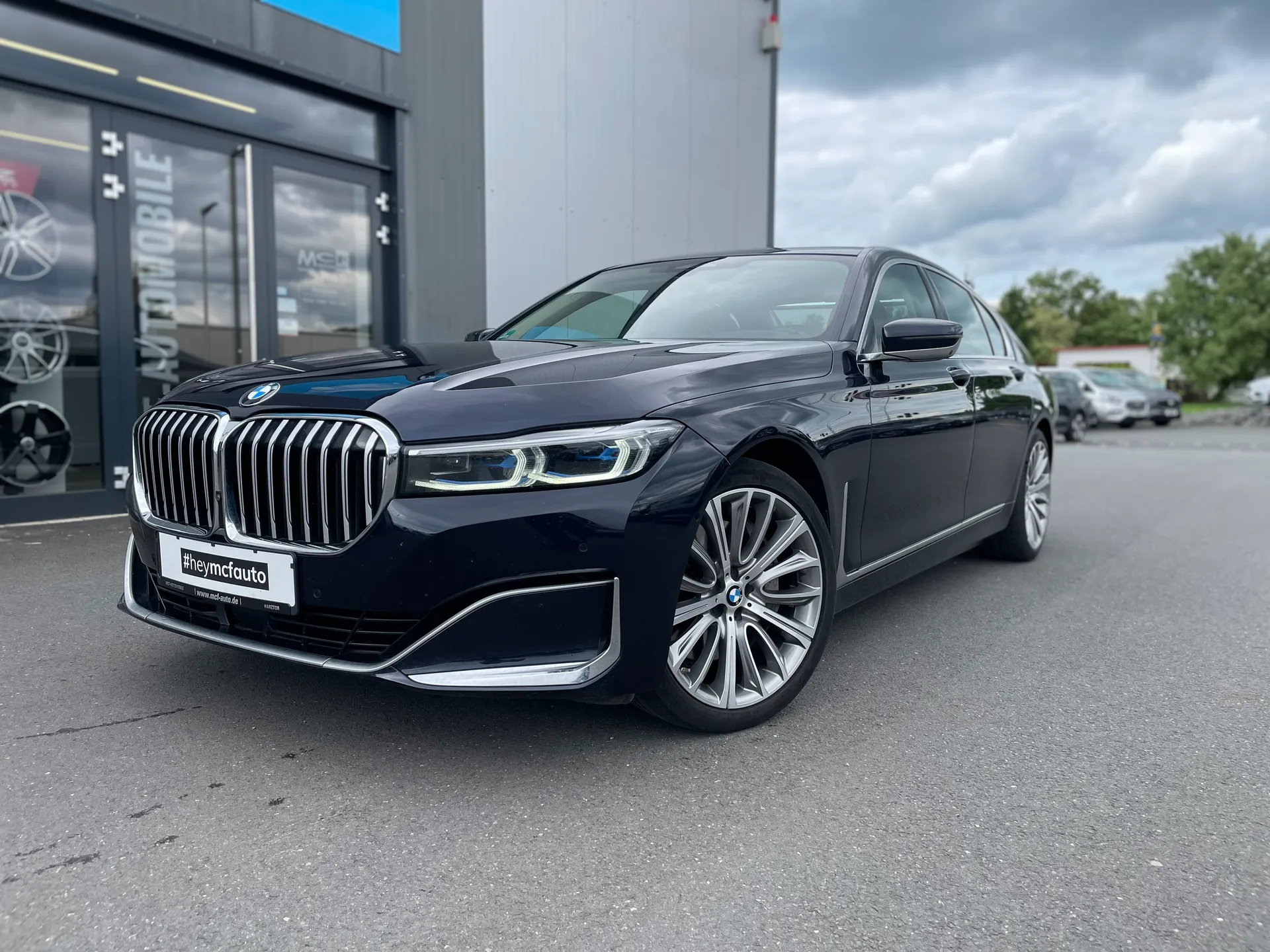 BMW 740d xDrive*Laser*Massage*20 Zoll*360°*Standh.* – Foto