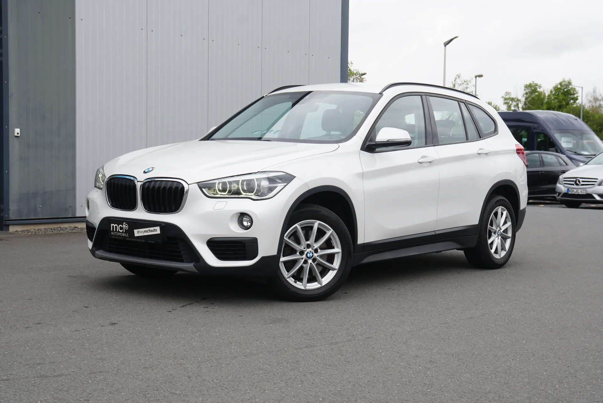 BMW X1 2.0d sDrive Advantage *Navi*AHK*PDC*LED* – Foto