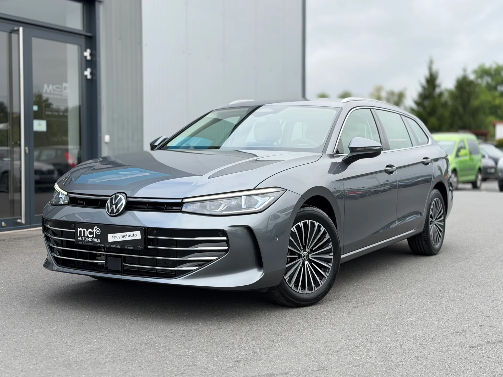 Volkswagen Passat Variant 1.5 eTSI DSG Elegance *IQ*HuD* – Foto
