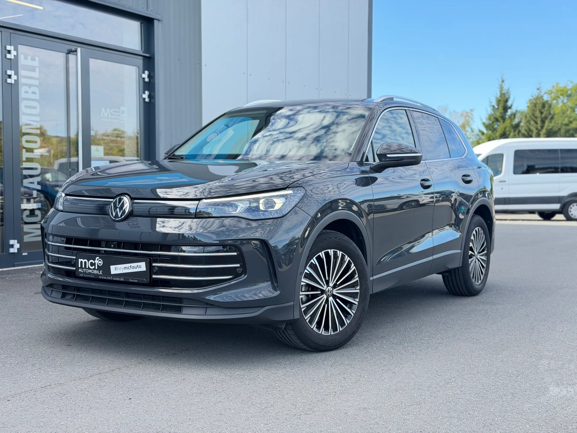 Volkswagen Tiguan 1.5 eTSI Elegance DSG *Matrix*360 – Foto