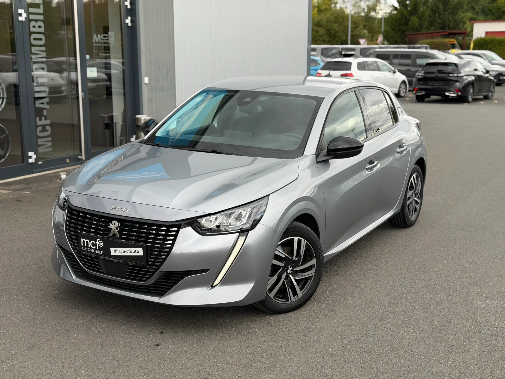 Peugeot 208 (P2)(06.2019->) Allure Pack – Gebrauchtwagen bei mcf Automobile