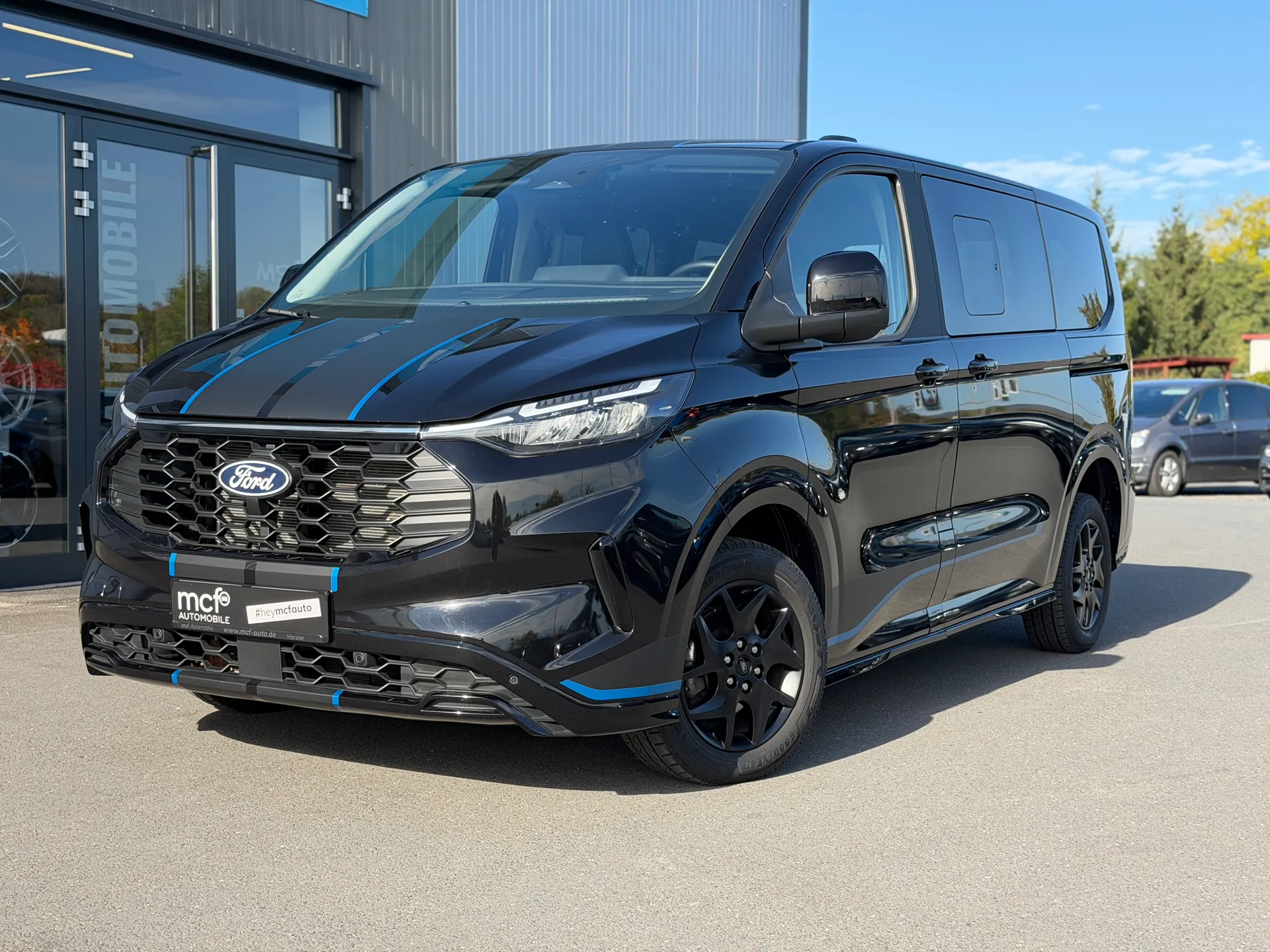 Ford Tourneo Custom 2.0 EcoBlue 320 L1 Sport AWD – Foto